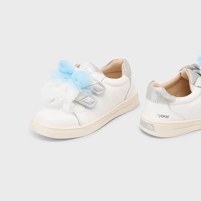 Mayoral Кецове в бяло с панделки в син цвят за мини момиче Майорал