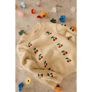 Tinycottons Детски памучен пуловер MINI CHERRIES SWEATER (SS26.387)