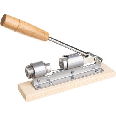 Louskáček na ořechy na podstavci Ruhhy 14176