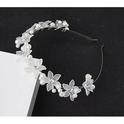 Naishide Jewelry Čelenka do vlasů s květy a perlami Druh barvy: Stříbrná