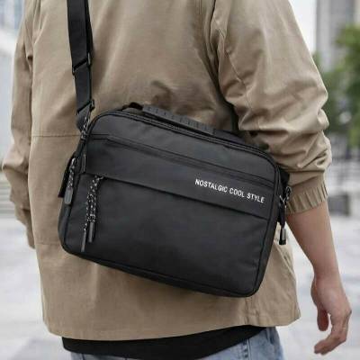 Pánska crossbody taška cez rameno čierna