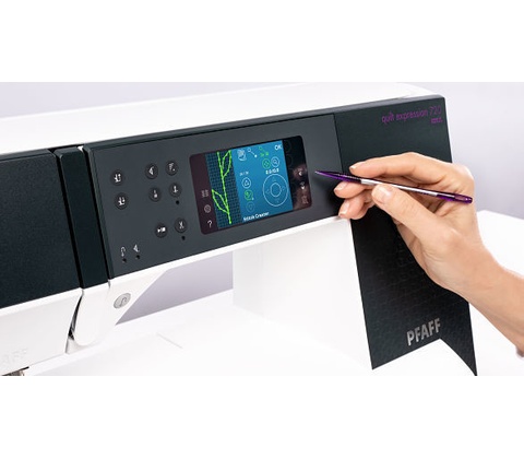 Pfaff Expression 720