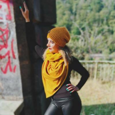 MONYTA trojúhelníkový s podšívkou