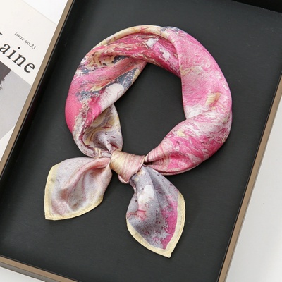 White orchid hedvábný šátek "rozlité barvy" v dárkovém balení – Zboží Dáma