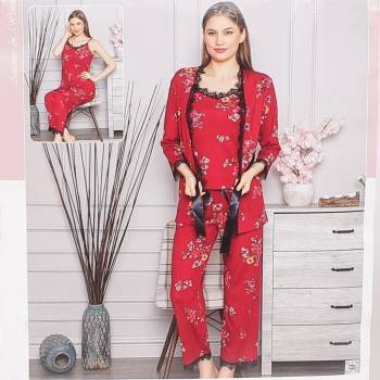 Image 1 of Дамска червена пижама с цветя от 3 части
