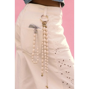 BERRIES висулка за телефон дамска от синтетична смола Alabaster phone strap (GB038)