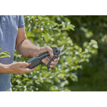 Image 1 of GARDENA AssistCut 12222-20