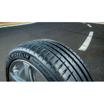 Michelin Pilot Sport 4 255/45 R20 101W runflat