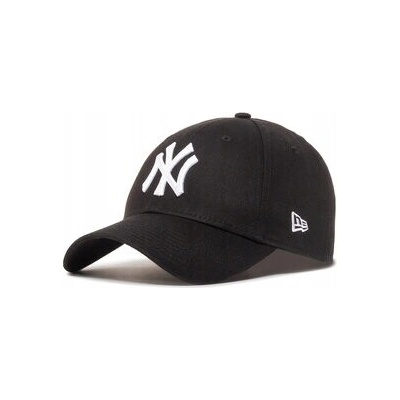 New Era čierna