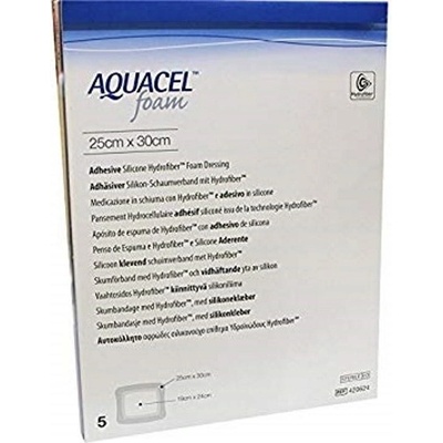 Aquacel Ag Foam adhezívne penové krytie so striebrom so silikónovým okrajom 25 x 30 cm 5 ks