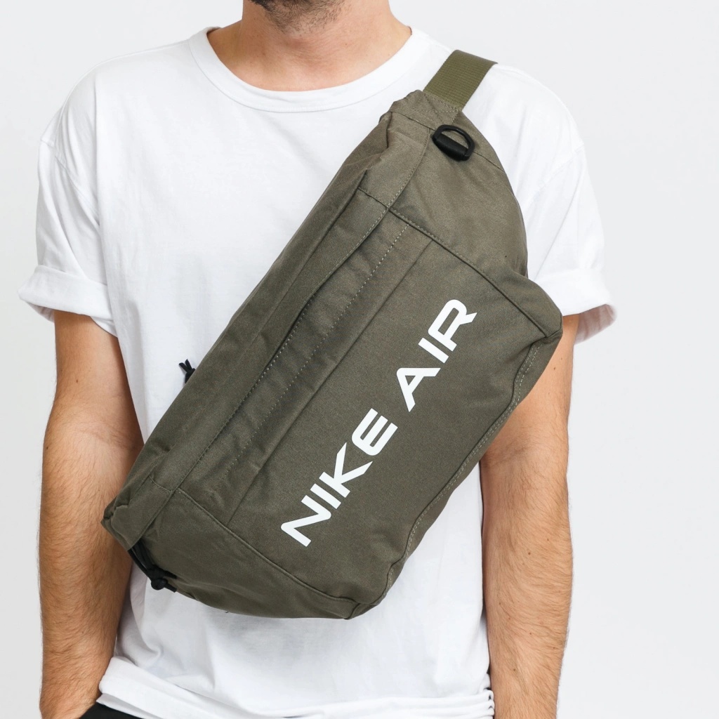 nk tech hip pack