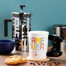 Puckator Hrnek Joystick Game Over bílá 400 ml