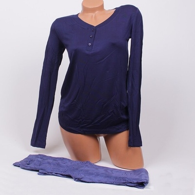 Стилна пижама в тъмносин цвят с копчета