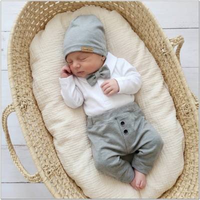 Z&Z 4-dielna sada Elegant Boy body nohavice motýlik a čiapky sivá/biela