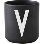 Design Letters Чаша халба aj буква v порцеланова черна (10204000v)