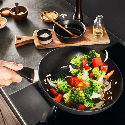 Tefal pánev Unlimited Wok pánev 28 cm – Zbozi.Blesk.cz