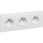 Legrand - Тройна битова розетка 250V/16A с рамка NILOE STEP бяла (LR0049D)