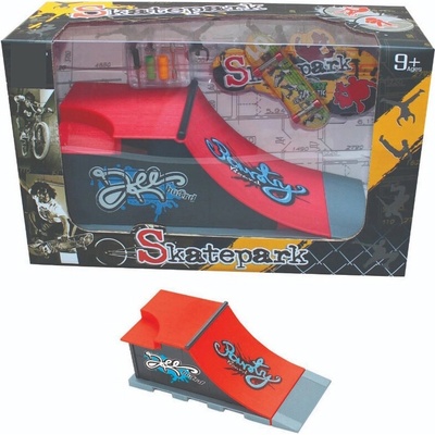 Skatepark Set s Šikmou Rampou Railem a Fingerboardem