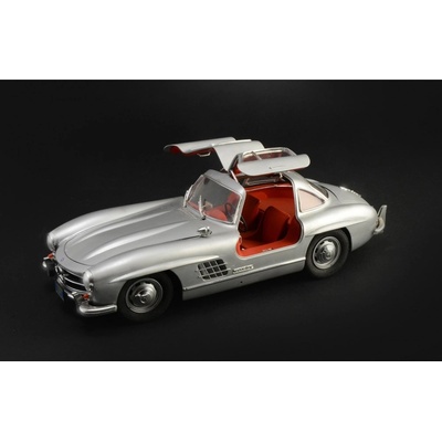 Italeri Model Kit auto 3612 Mercedes-Benz 300 SL Gullwing 33-3612 1:16