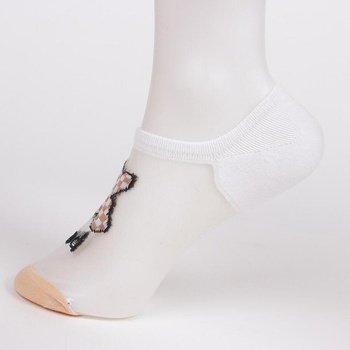 Image 1 of Дамски терлици в бяло и бежово от тюл с мече