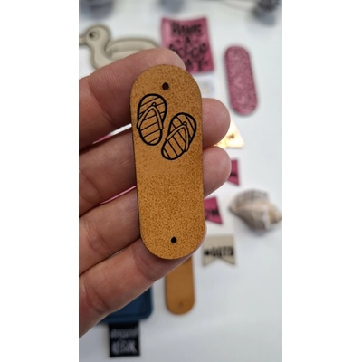 Koženkový štítok na lem Flip flopy Materiál/farba: LASER patina bordová