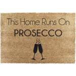 Artsy Mats Изтривалка от кокосови влакна 40x60 cm This Home Runs On Prosecco - Artsy Doormats (TYPO-PROSECCOHOME)