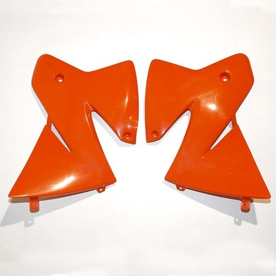 UFO kryty chladiče KTM 2T 98-00, 4T 00 barva oranžová