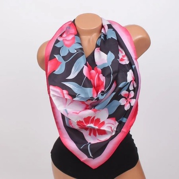 Image 1 of Стилен дамски квадратен шал в черно с цветя