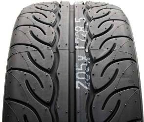 Yokohama Advan Neova AD08RS 235/40 R17 90W od 6 182 Kč - Heureka.cz