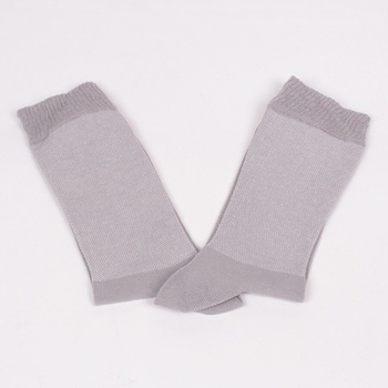 Светлосиви мъжки чорапи