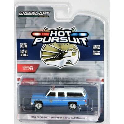 GreenLight Chevrolet Suburban K2500 Scottsdale 1990 1:64