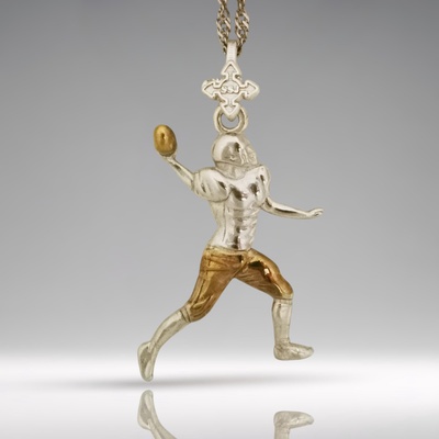 Американски футбол - Мъжки спортен медальон от сребро 925 с частично позлатено покритие - Ръчно изработено бижу талисман за спортисти и фенове - Идеален подарък за играч, треньор или почитател - ssj