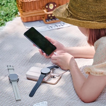 Image 1 of ADAM elements Vionta C2 Pro 10000 mAh магнитна power bank крем (APBADVTC2PMT)