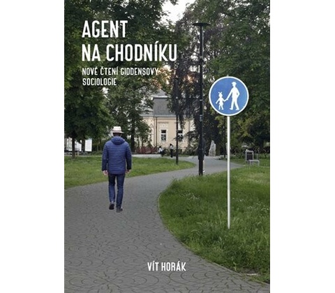 Agent na chodníku