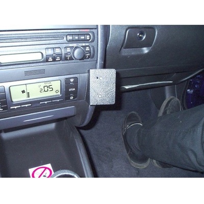 Brodit ProClip montážna konzola pre Seat Leon 00-05, Toledo 99b-03, na stred 853419