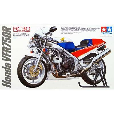 Tamiya Honda VFR750R RC30 1:12