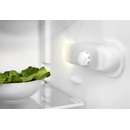 Image 1 of Indesit SI6 2 W