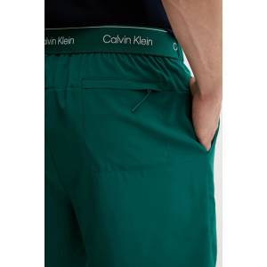 Calvin Klein Performance Къс панталон за трениране (LVGMF5S801) - answear - 87,99 лв