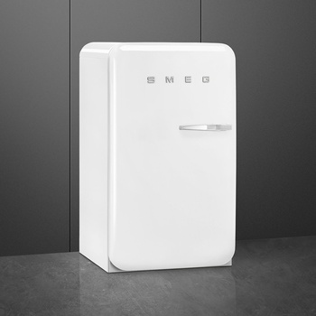Image 1 of Smeg FAB10LWH5