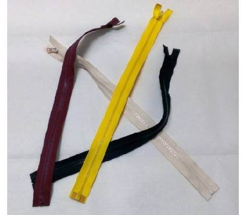 Zip kostěný 30 cm