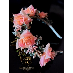 Radi handmade Диадема с изкуствени рози цвят пудра и розаво (594)