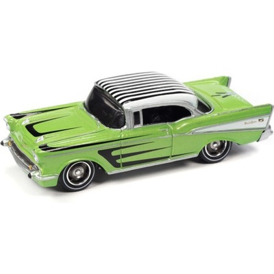 Johnny Lightning Chevrolet Bel Air 1957 zelený 1:64
