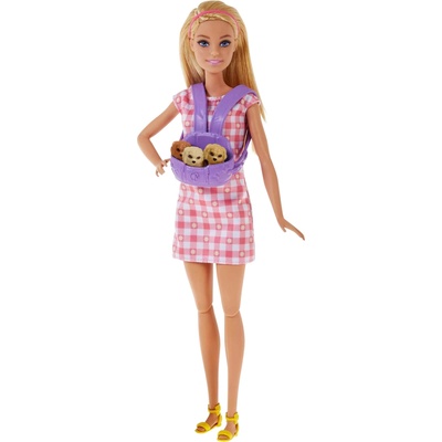Barbie so psíkmi mačacím oblečením so psom a šteniatkami
