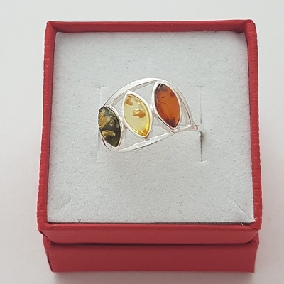 Ibeauty Jantarový prsten se třemi ovály trojbarevný J 267R P