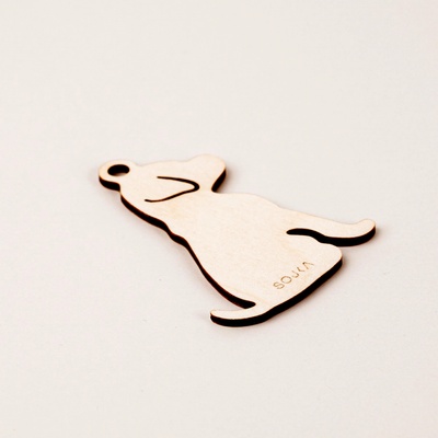 SOJKA Dřevěná vůně do auta - Sedící štěně