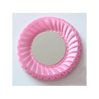 Kokarda bez stuhy – Zboží Dáma