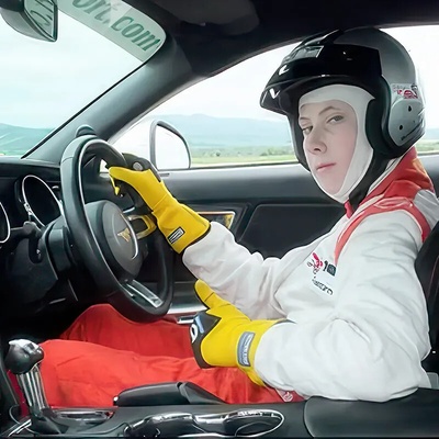 Jazda pre juniora na Porsche či Mustangu