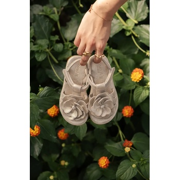 Donsje Детски сандали от кожа Donsje Iles Fields Sandals Shimmer Buttercup (2025107)