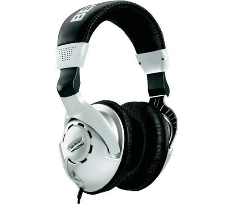 Behringer HPS 3000