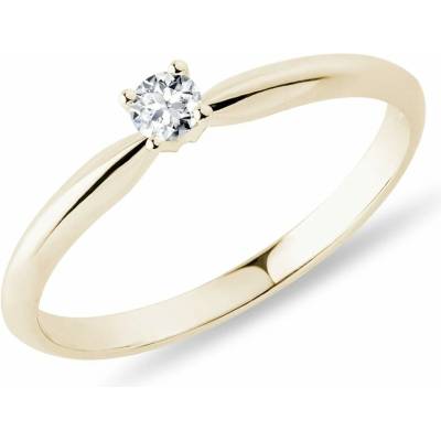 KLENOTA Jemný zásnubní prstýnek s diamantem ve žlutém zlatě R0300203